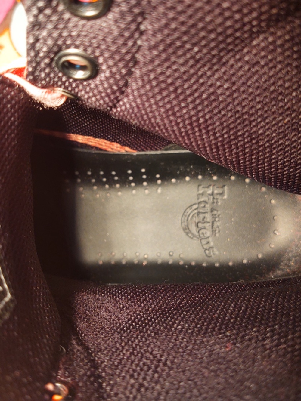 EUC Dr. Martens 1460 Pascal Glitter Pink US 6 AirWair cushioned sole - Picture 8 of 9
